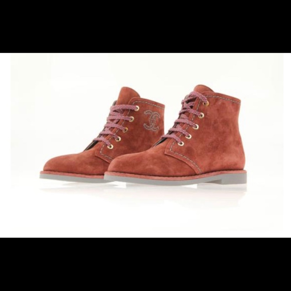 FLASH SALE!!  Suede Lace Up Desert Booties